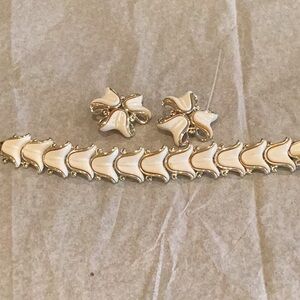 Vintage Lucite Tulip Shaped Links with Matching Clip on Earrings